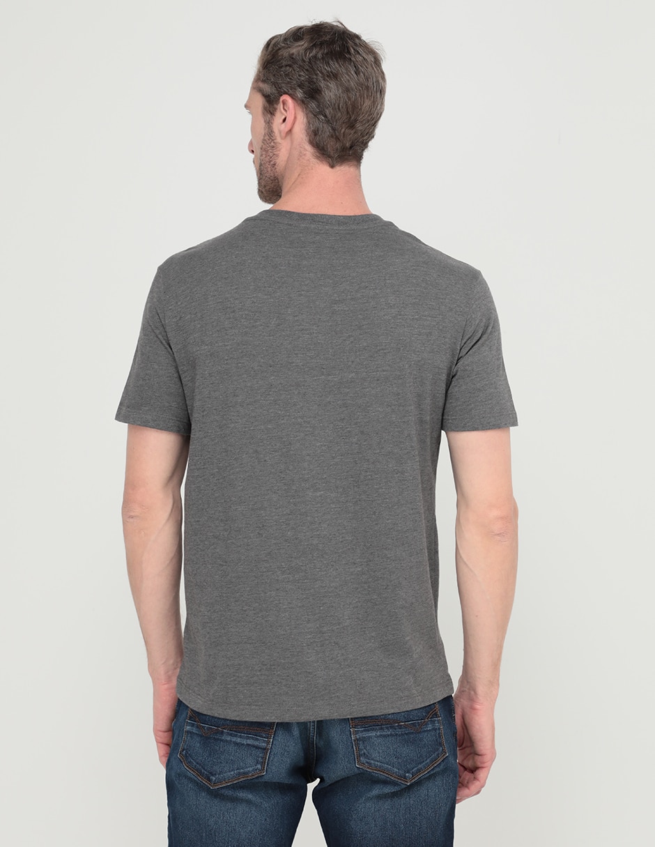 Playera cuello V para hombre 5