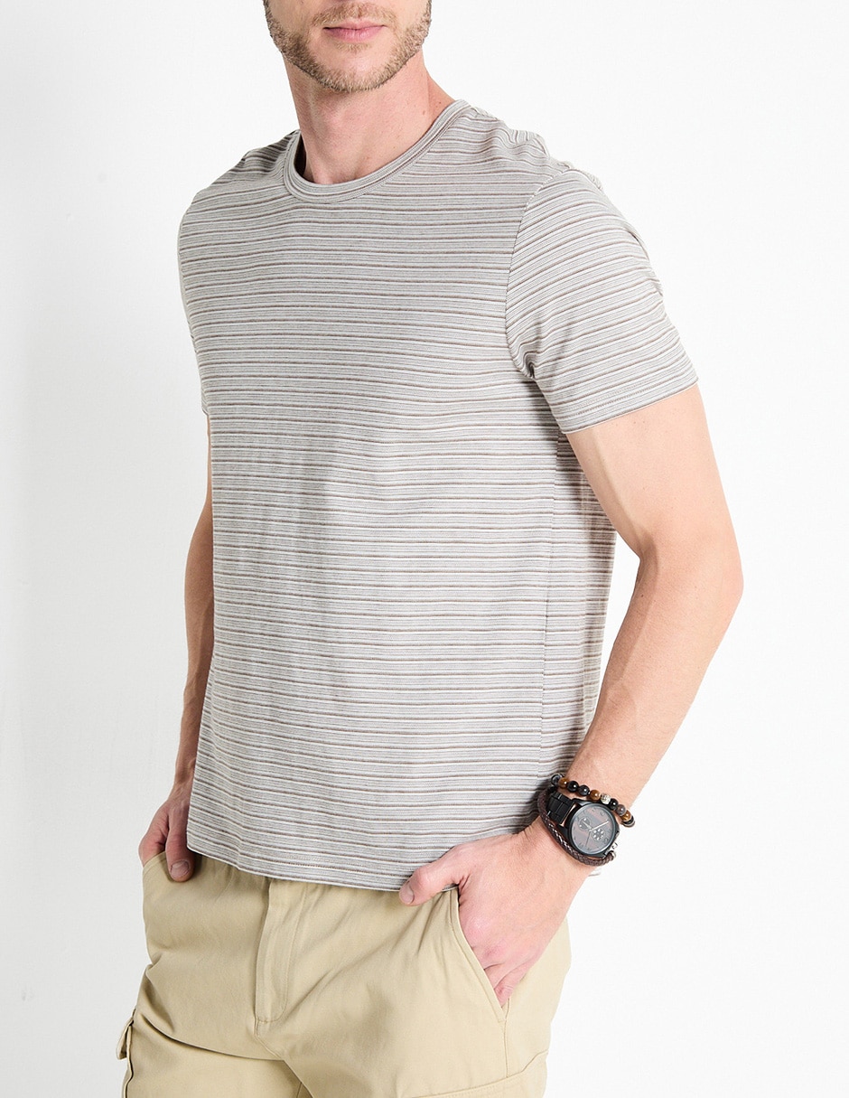 Playera cuello redondo para hombre 4