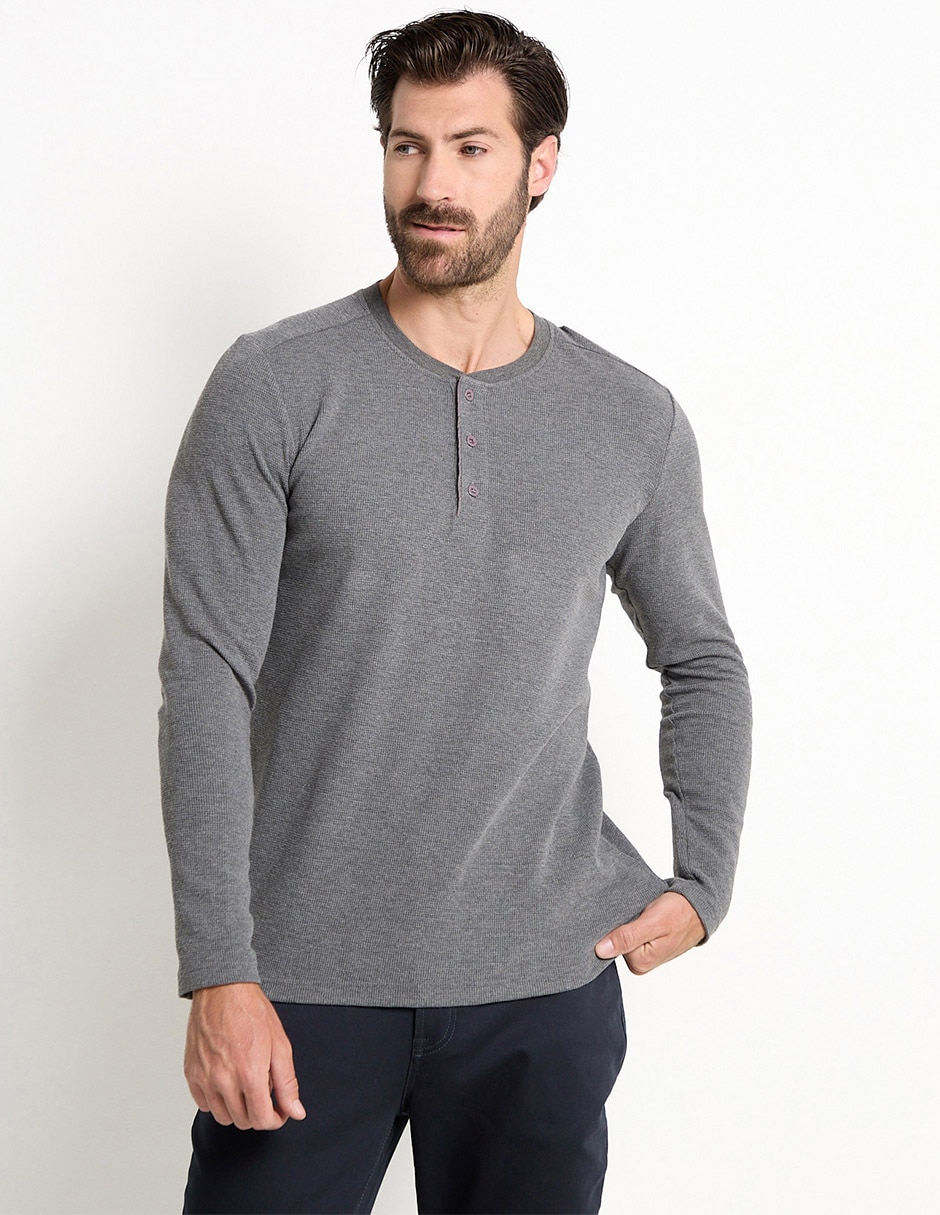 Playera Weekend cuello henley para hombre