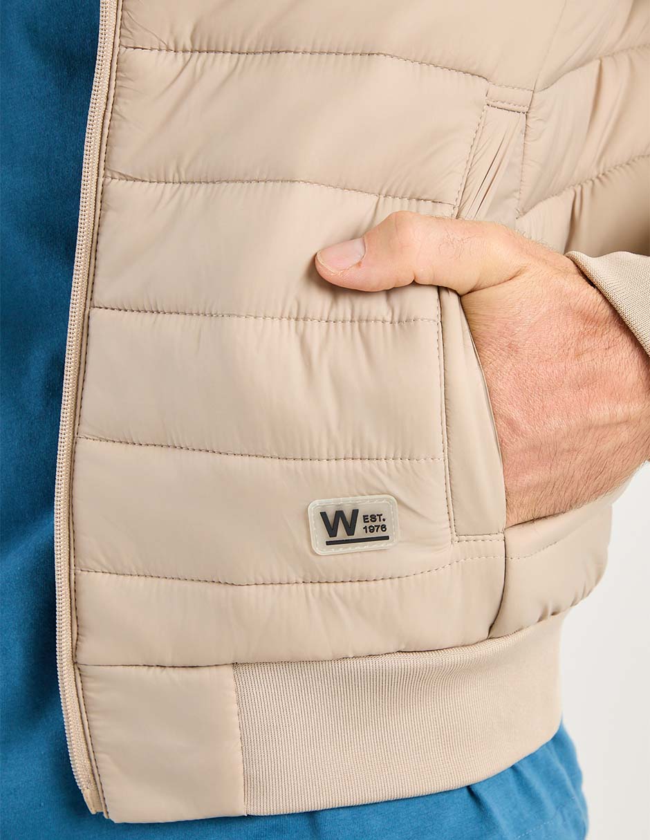 Chamarra capitonada con bolsillos para hombre 4