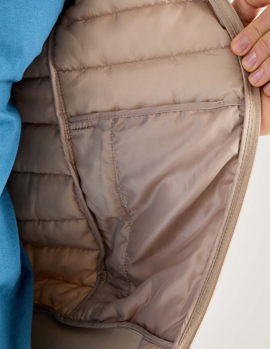 Chamarra capitonada con bolsillos para hombre 5