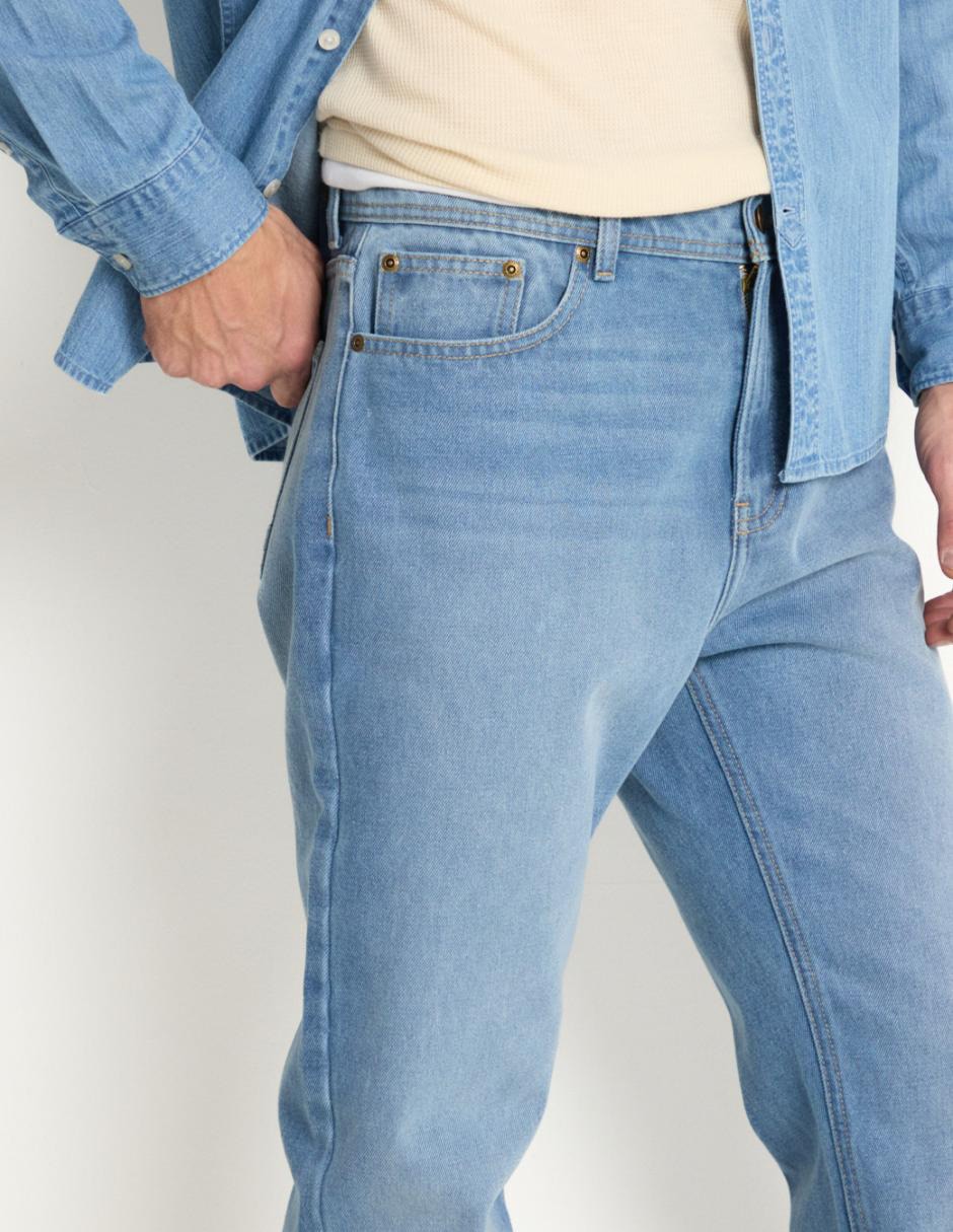 Jeans straight lavado claro para hombre 4
