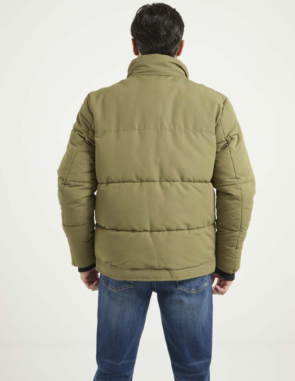 Chamarra acolchada capitonada para hombre 2
