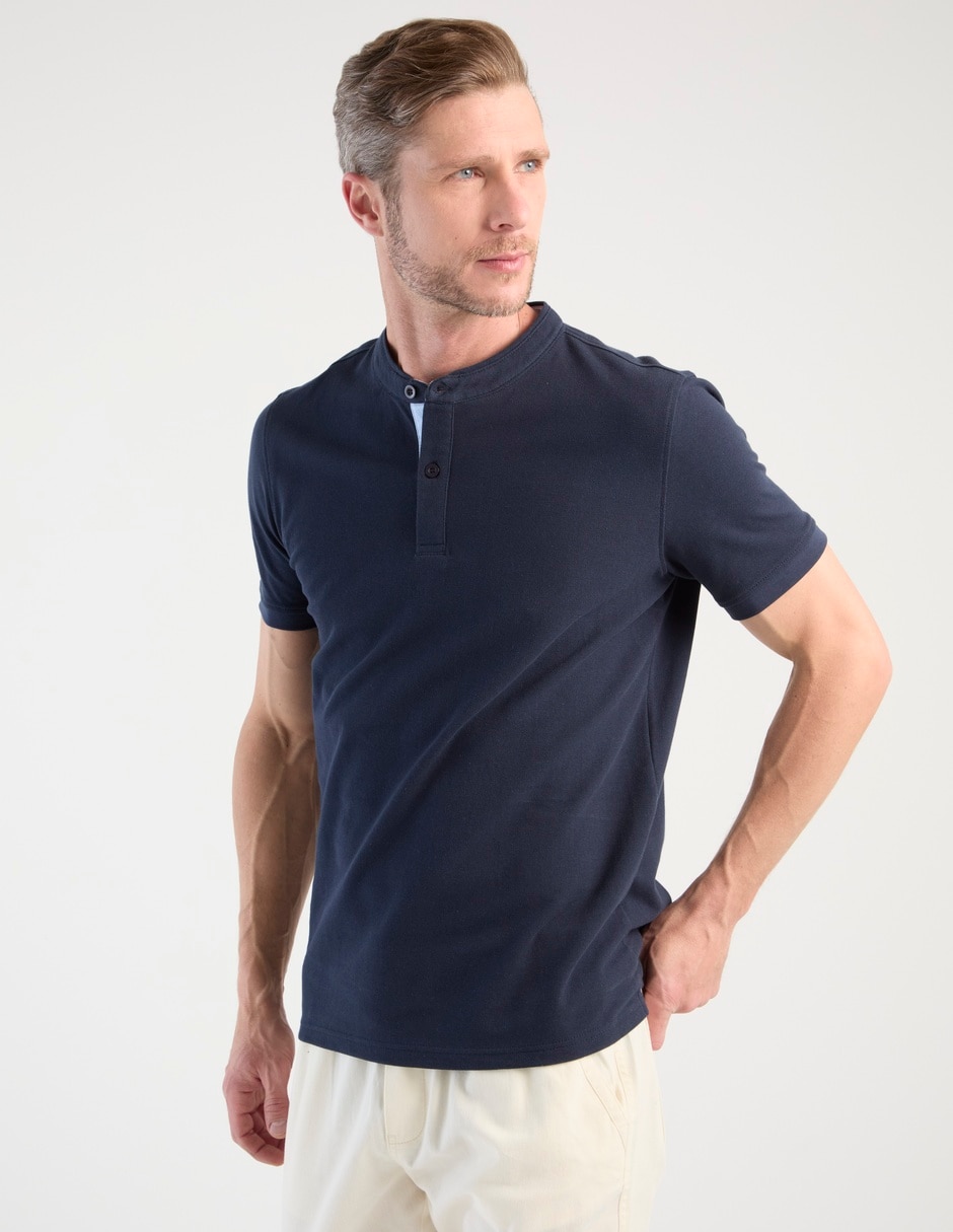 Playera cuello mao para hombre